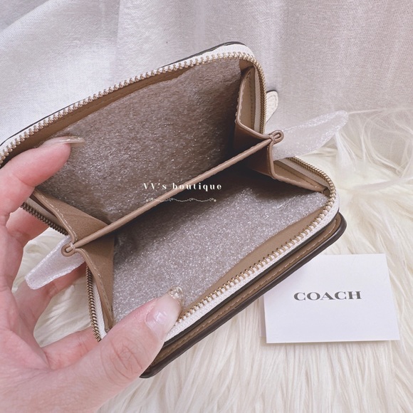 NWT Coach Billfold Small Medium Wallet With Floral Print Chalk Multi C6001 - Picture 5 of 6